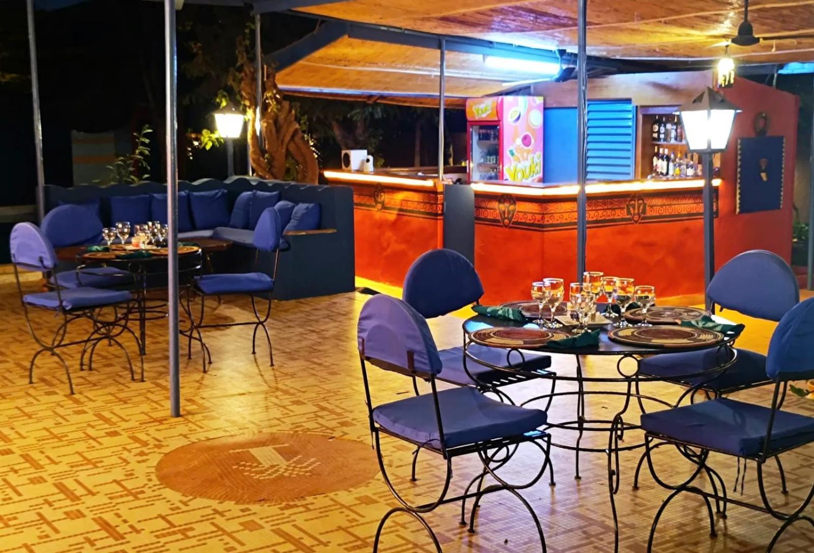 Hotel Les Palmiers Ouagadougou Exterior photo