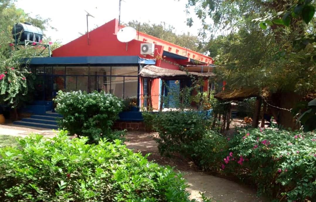 Hotel Les Palmiers Ouagadougou Exterior photo