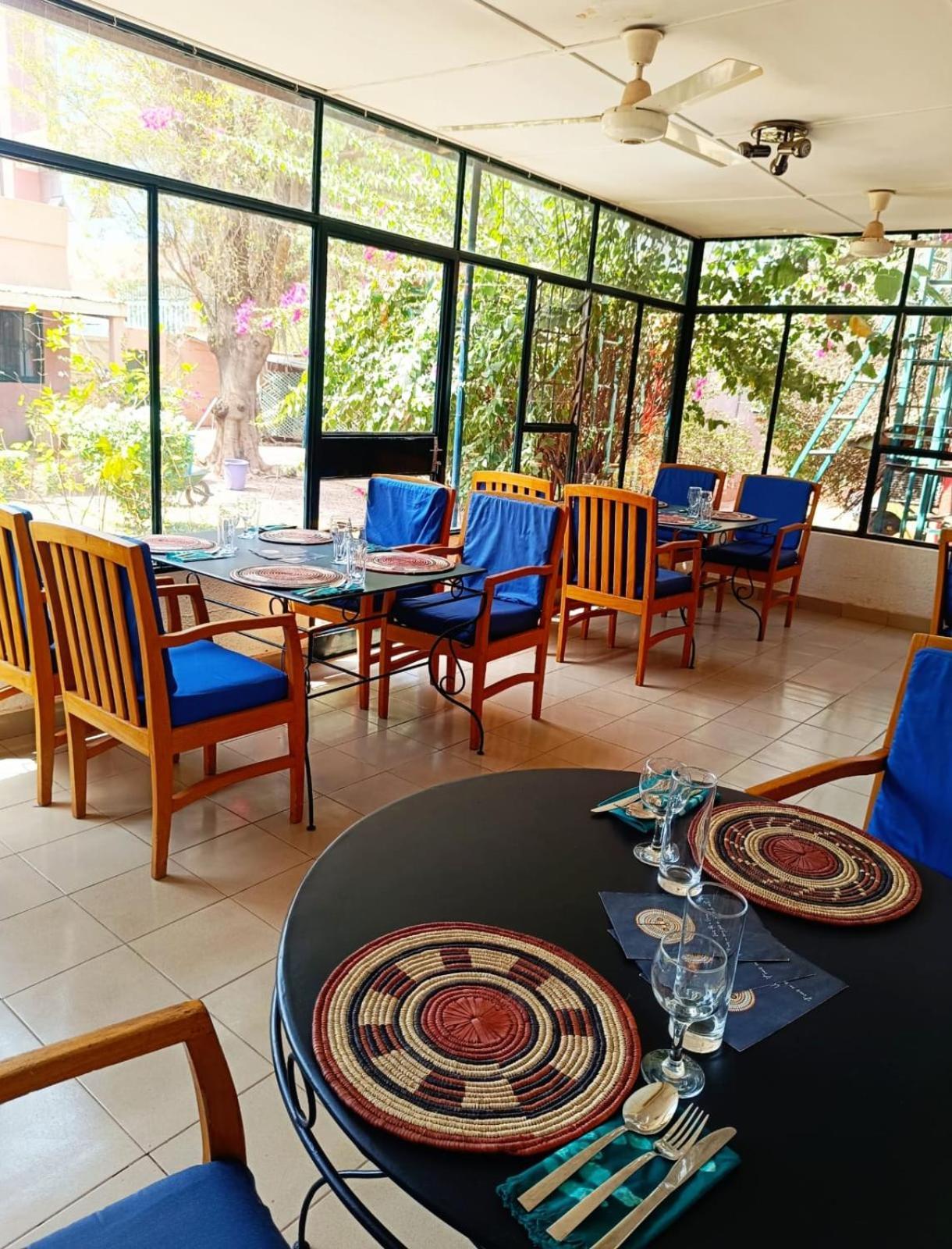 Hotel Les Palmiers Ouagadougou Exterior photo