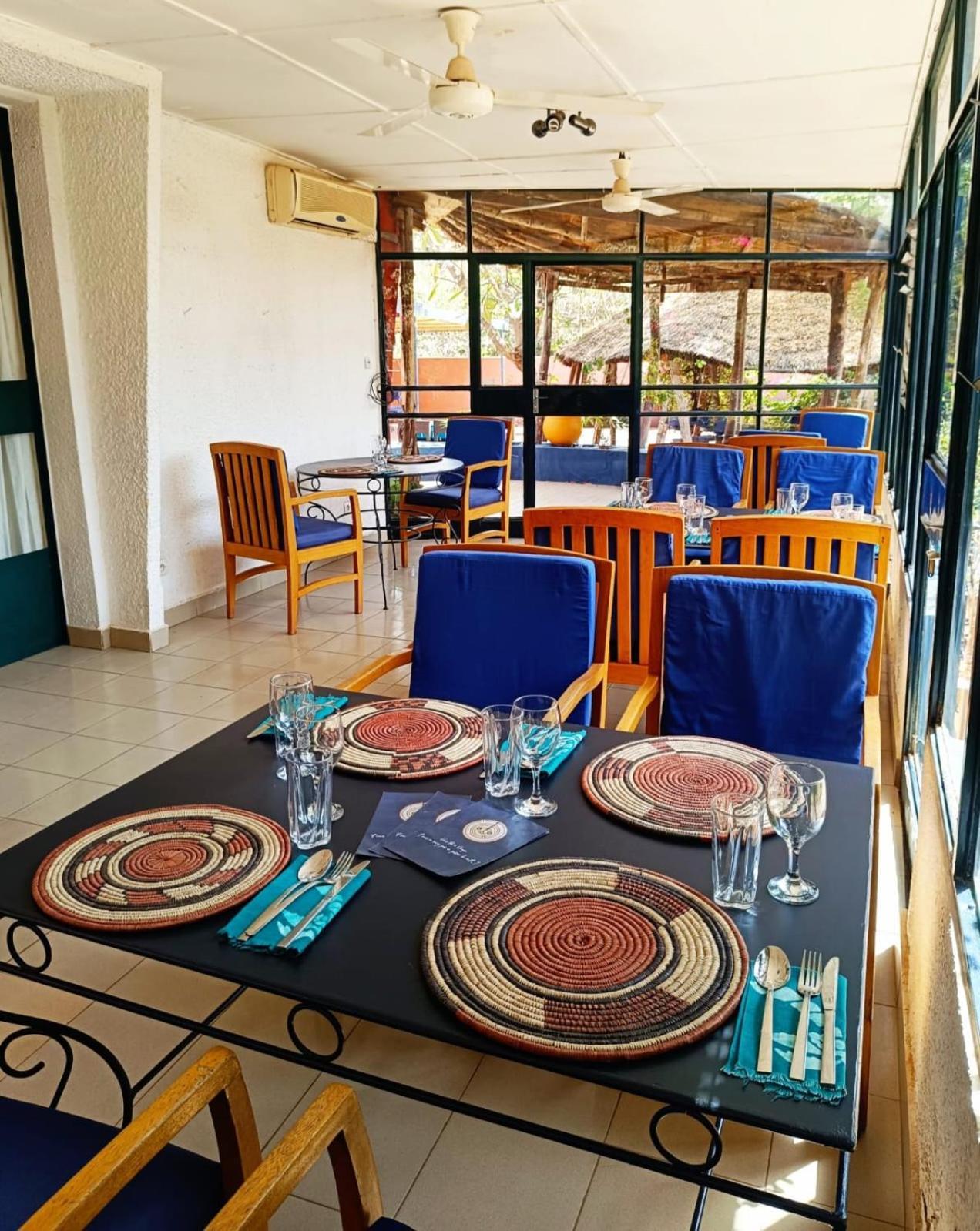 Hotel Les Palmiers Ouagadougou Exterior photo